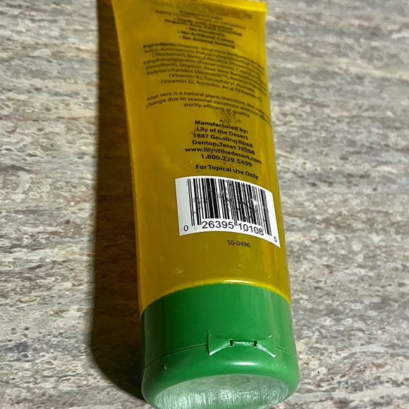NWOT Lily of the desert 99% aloe Vera gelly moisturizer - Picture 5 of 8